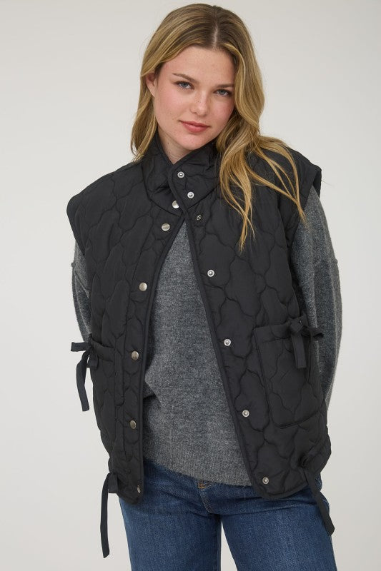Quilted Puffer Vest With Bow Details - Black