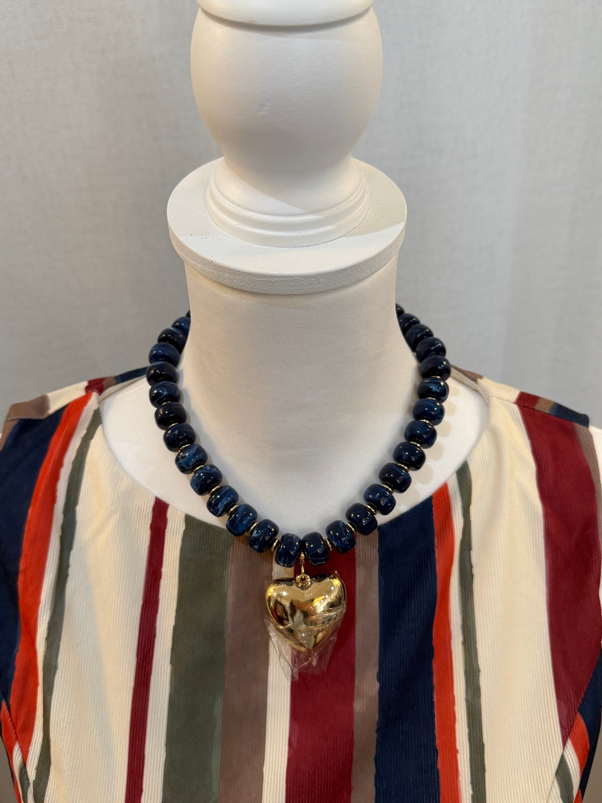 Chunky Beaded Necklace With Heart Charm - Dark Blue