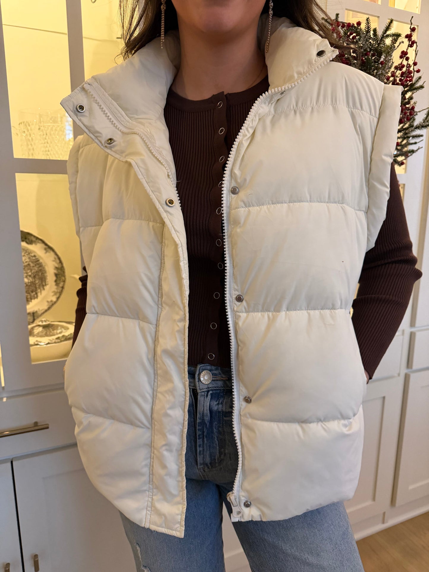 Ivory Zip-Up Puffer Vest