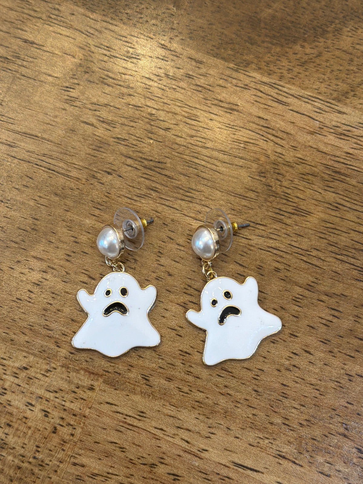 Ghosts and Pearls earrings
