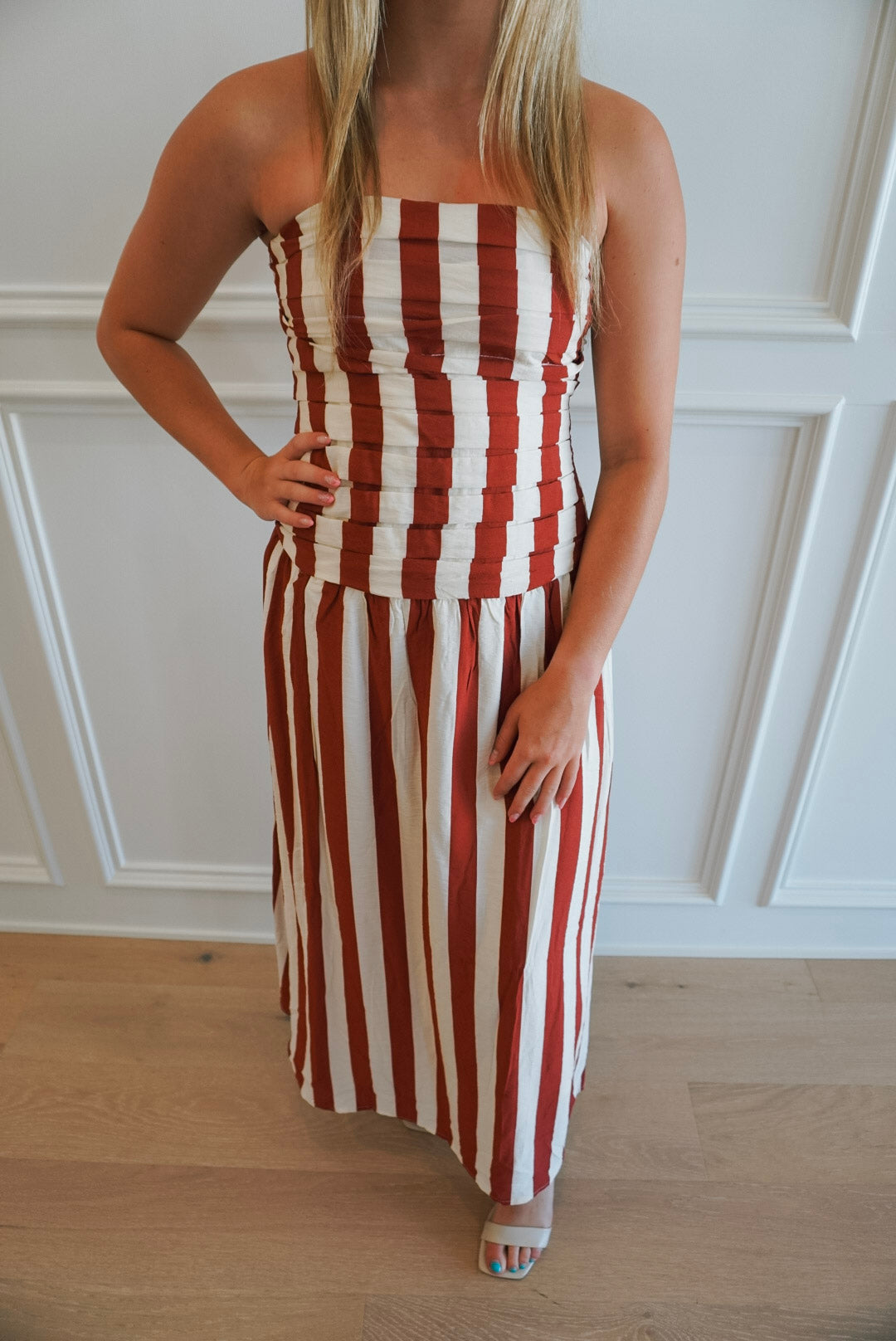 Anchor Up Vertical Stripe Drop Waist Strapless Midi Dress - Red