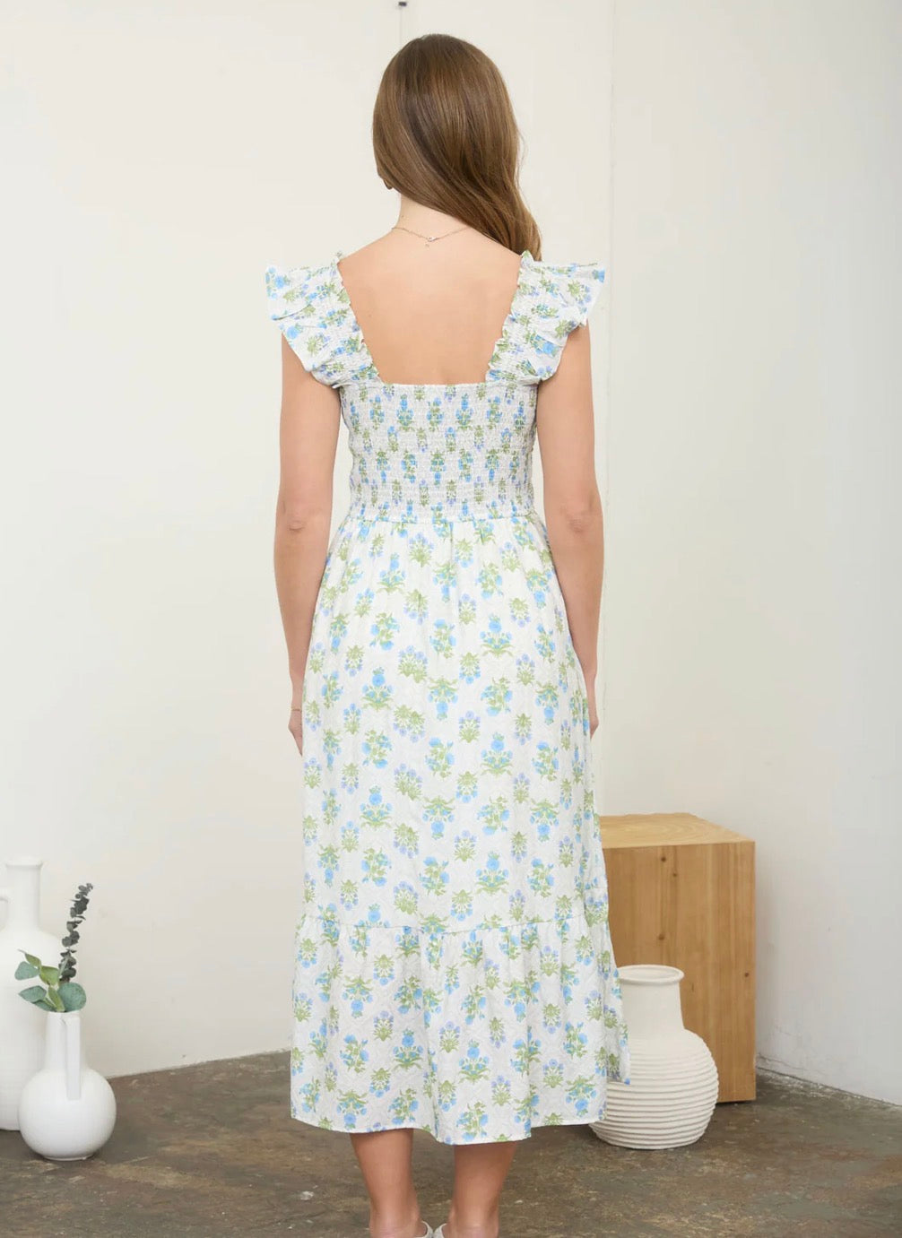 Floral Tile Pattern Smocked Sleeveless Midi Dress-Blue Multi