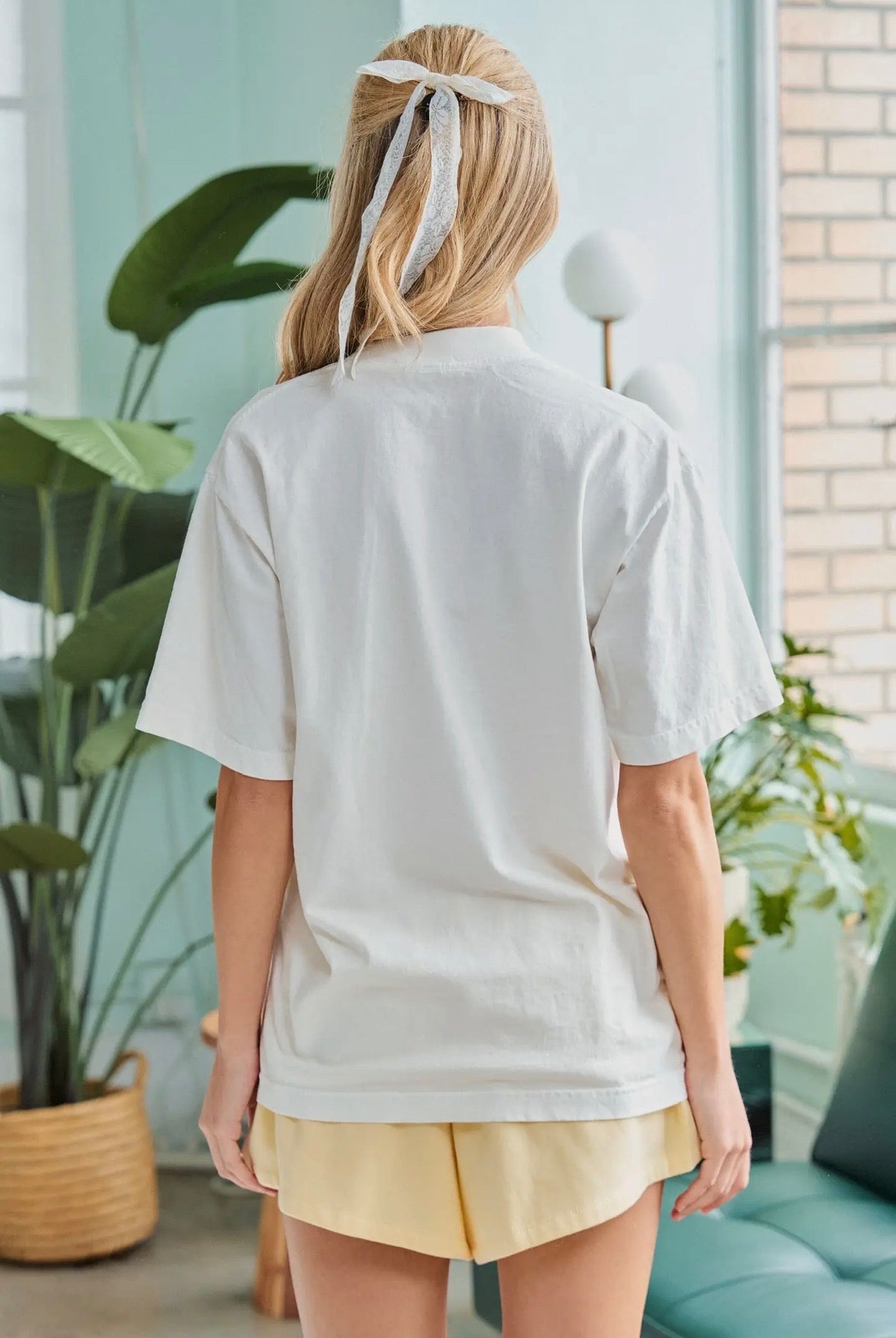 Beach Lover Graphic Tee
