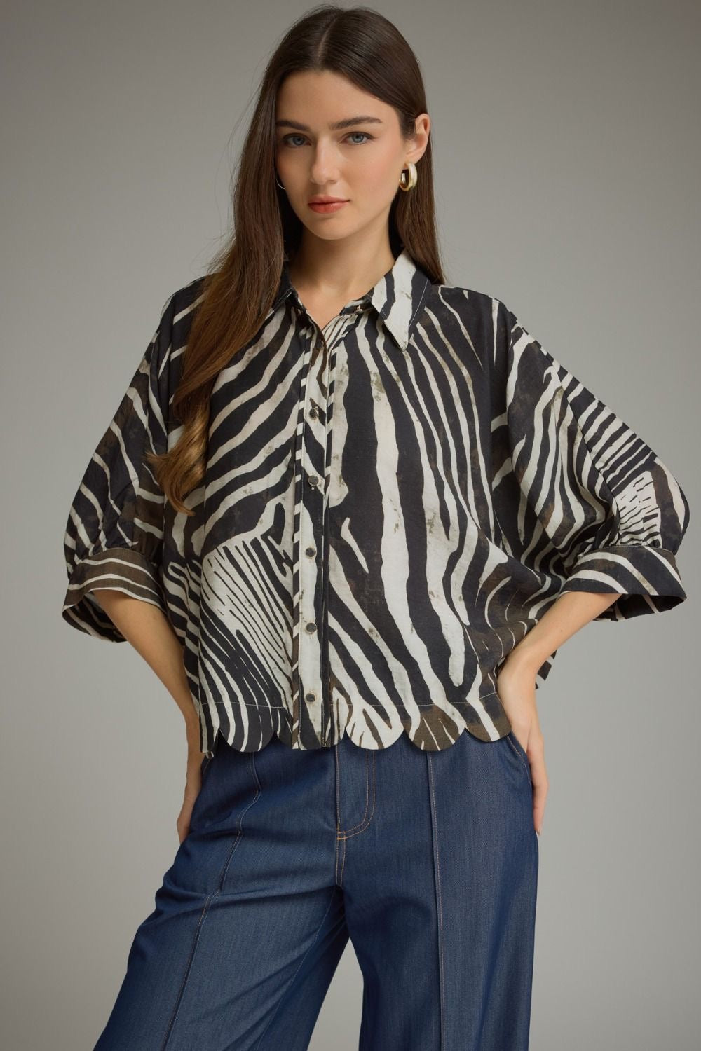 Entro Zebra Top with Scalloped hem