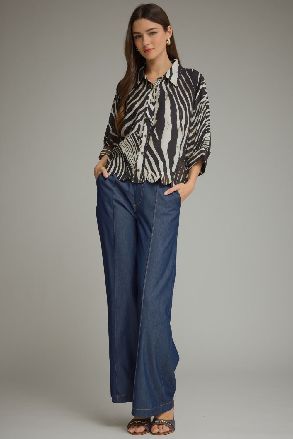 Entro Zebra Top with Scalloped hem