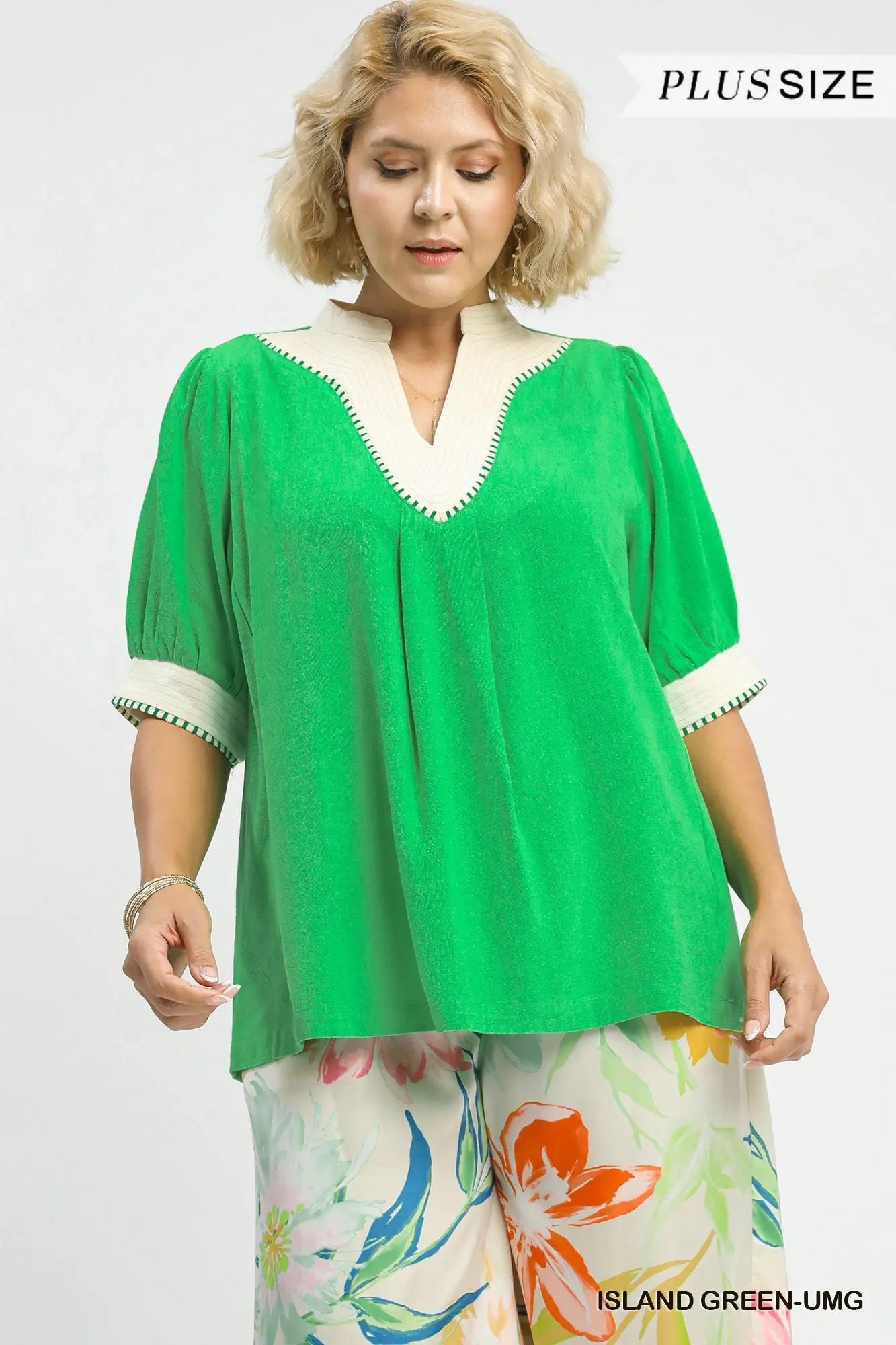 Mandarin Collared V-Neck With Contrast Details - Green