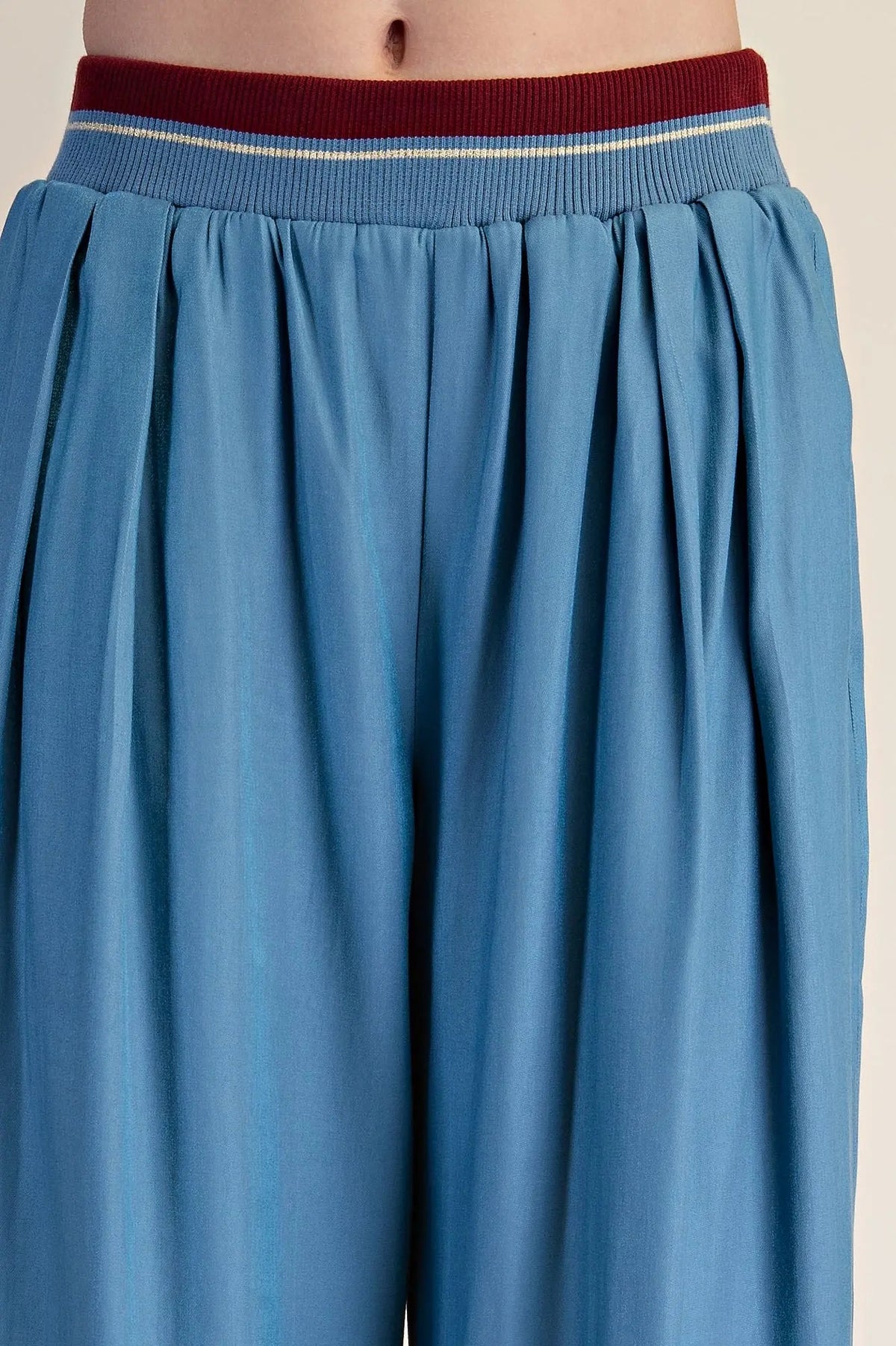 Mock Neck Puff Sleeve Top & Contrast & Rib Band  Pant Set