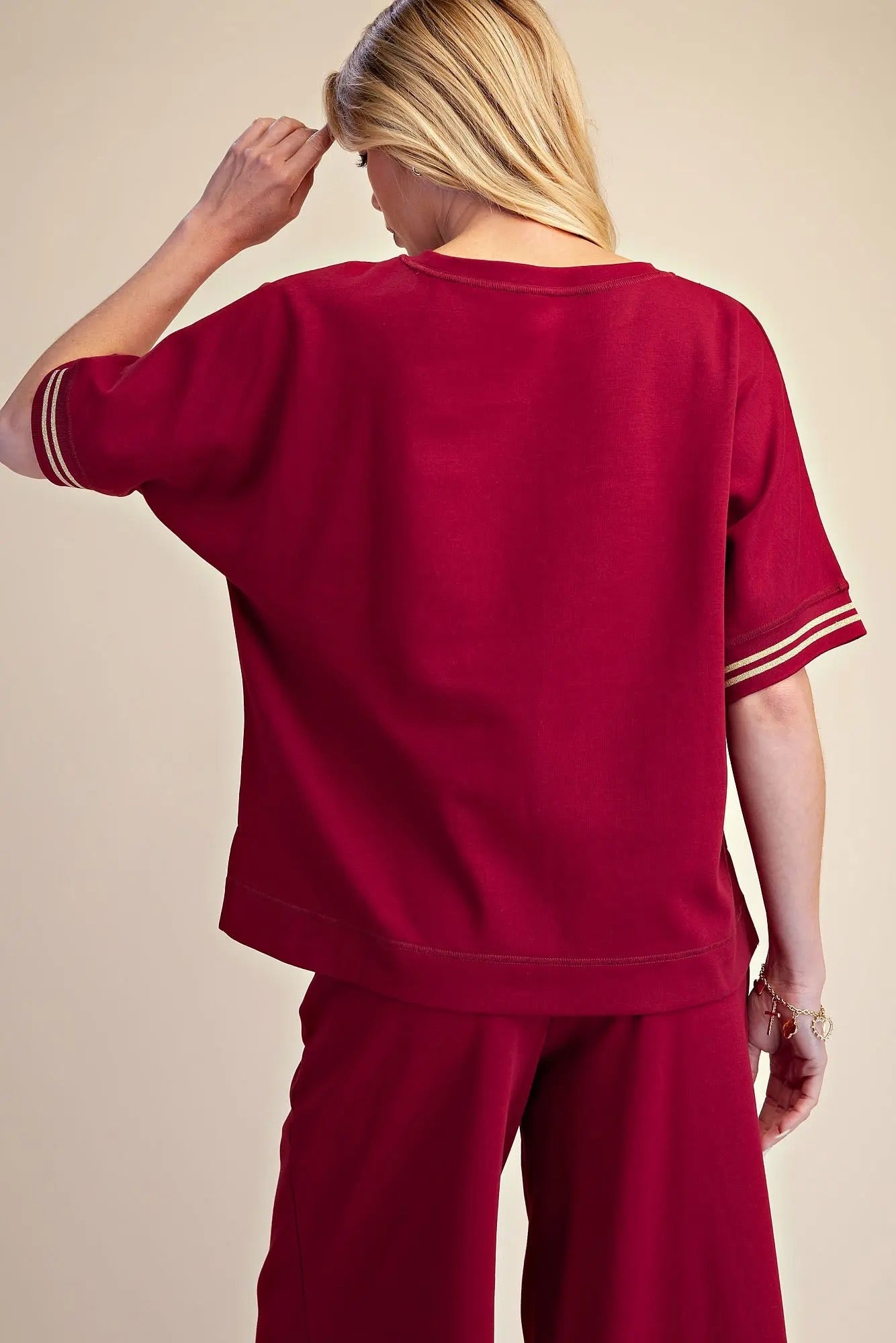 Oversized Everyday Sweatshirt Burgundy with Gold Trim