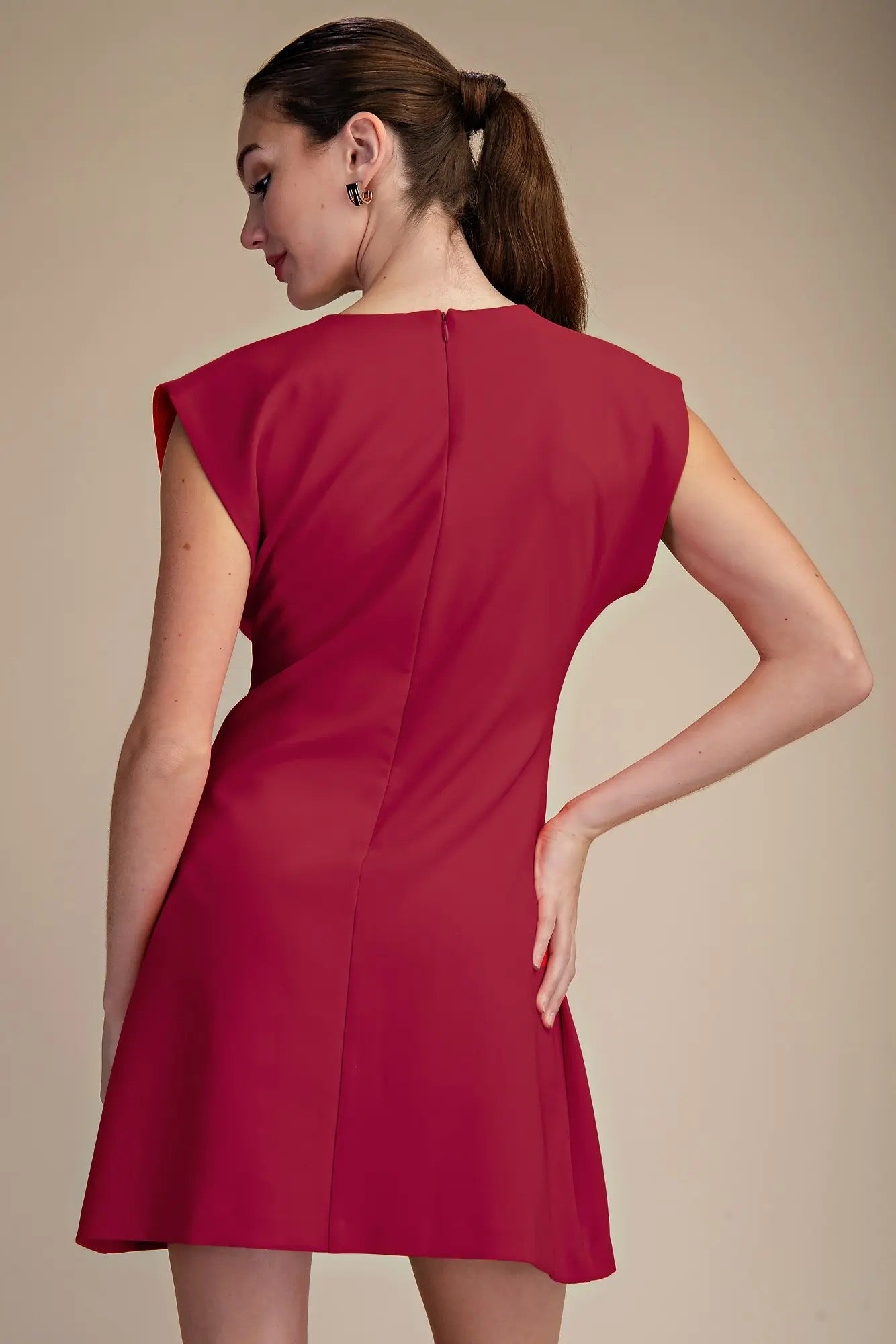 Round Neck Pleated Waist Mini Dress - Burgandy