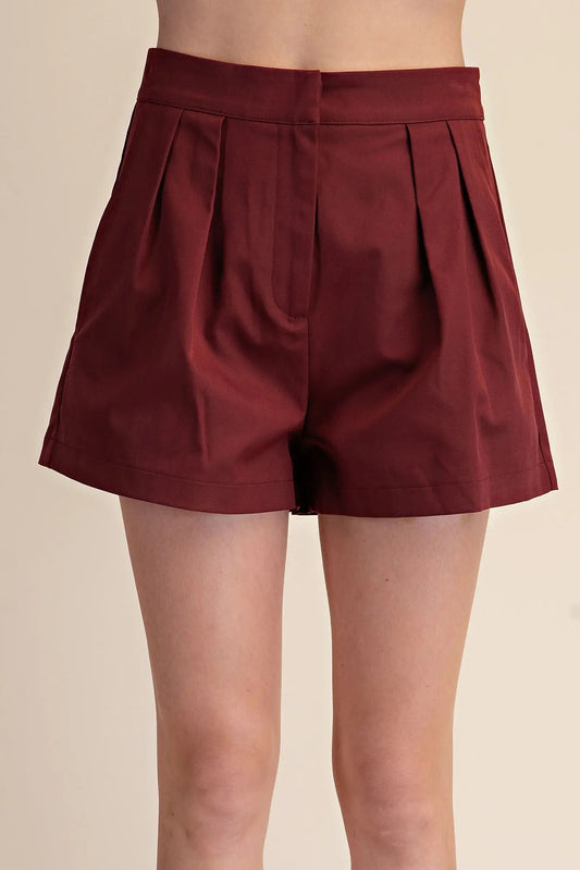 High-waisted Pleated Shorts with Back Elastic Band -Burgundy