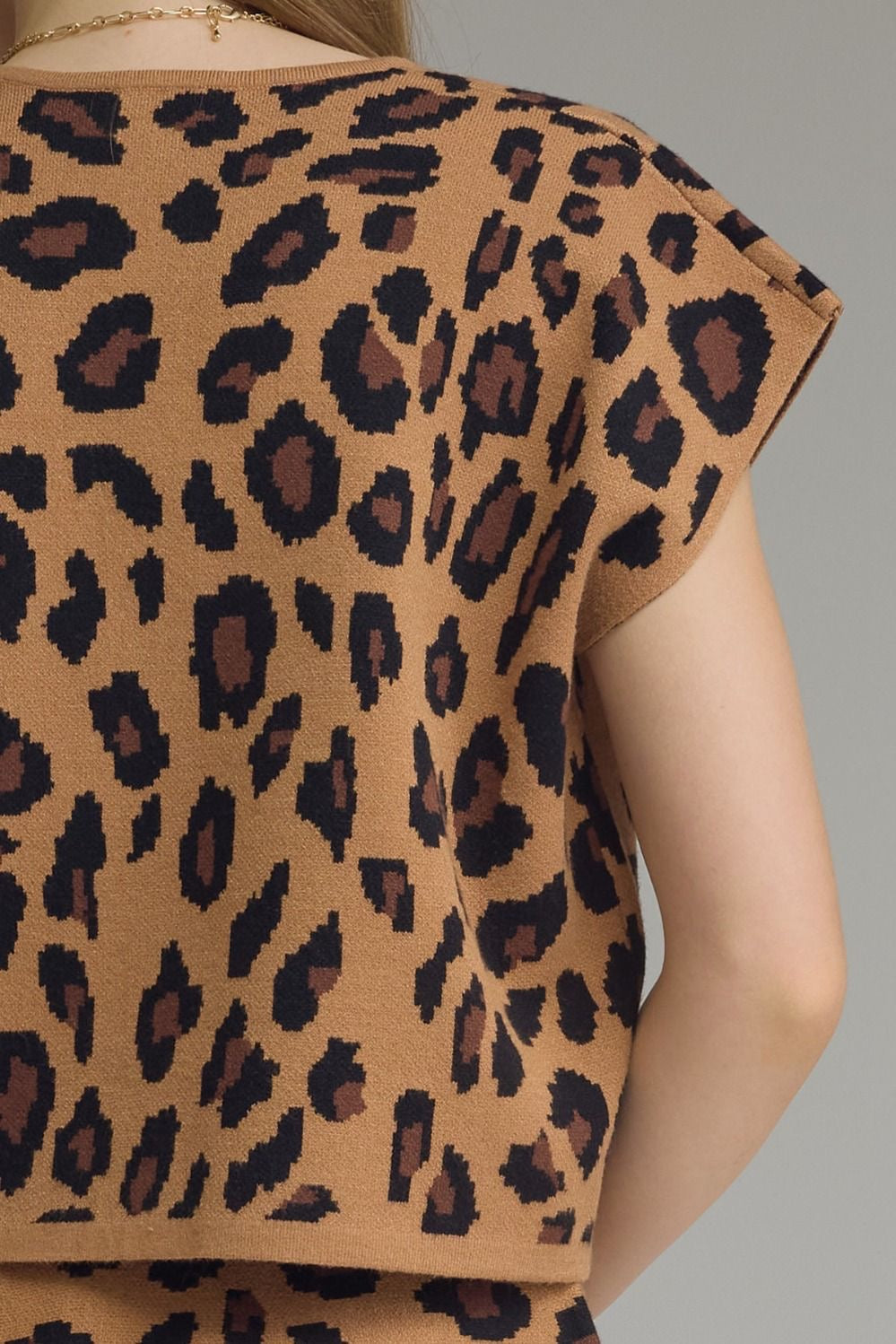 Leopard Print Cap Sleeve Cropped Knit Top